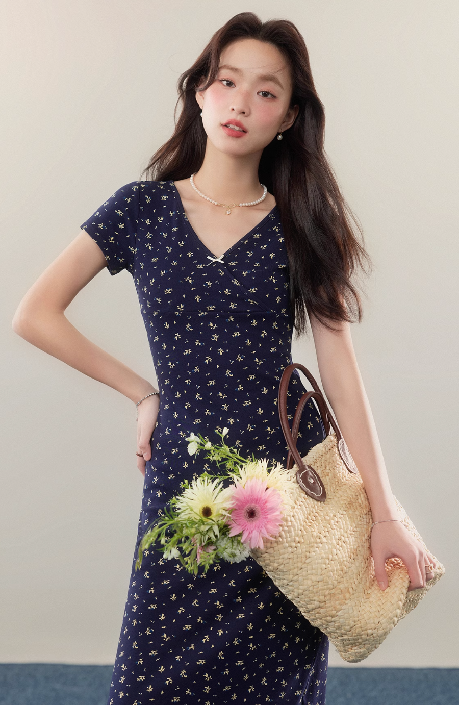 Navy blue floral slimming dress