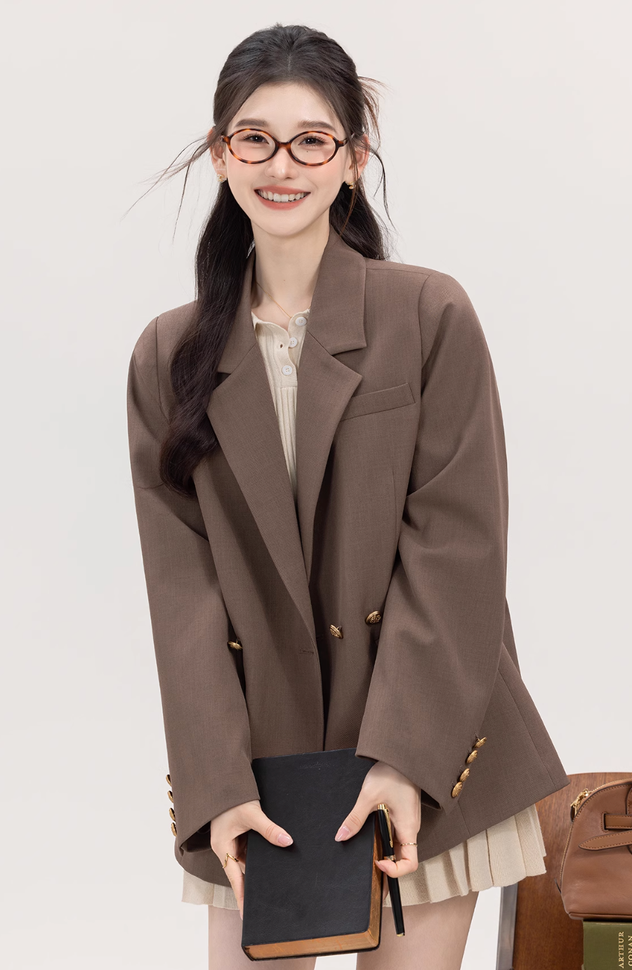 Brown loose blazer with buttons