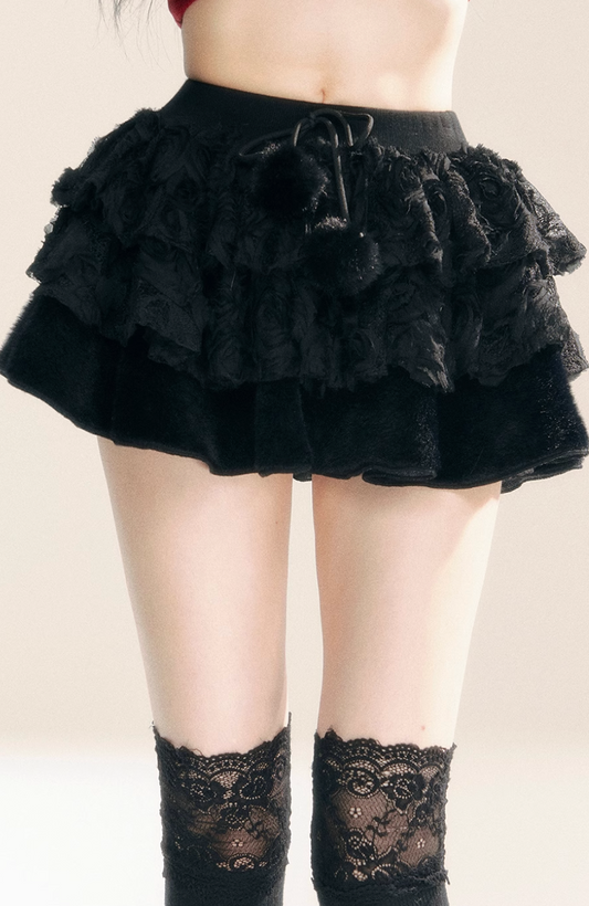 Layered pompom mini skirt