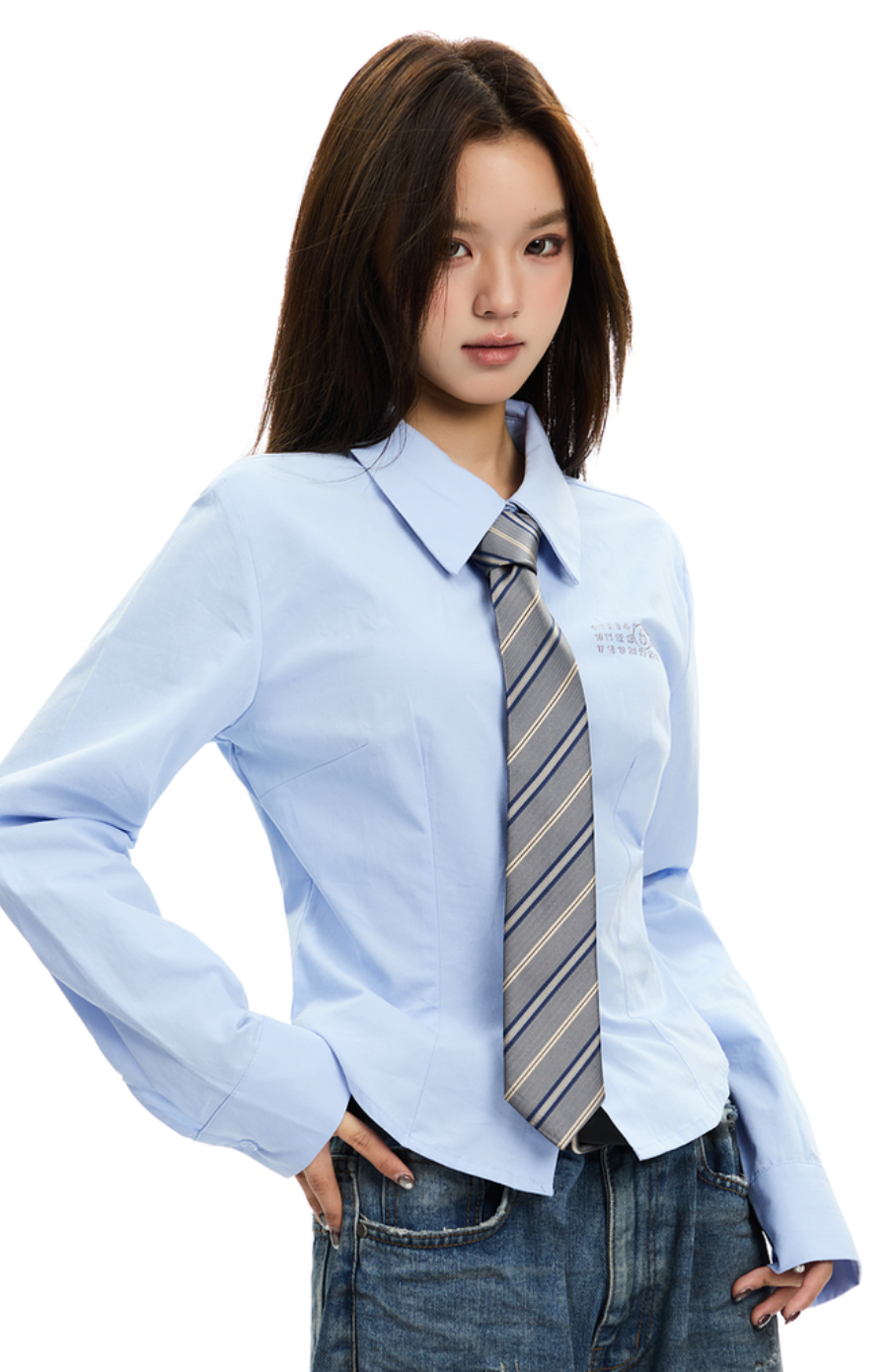 Long sleeve shirt with tie