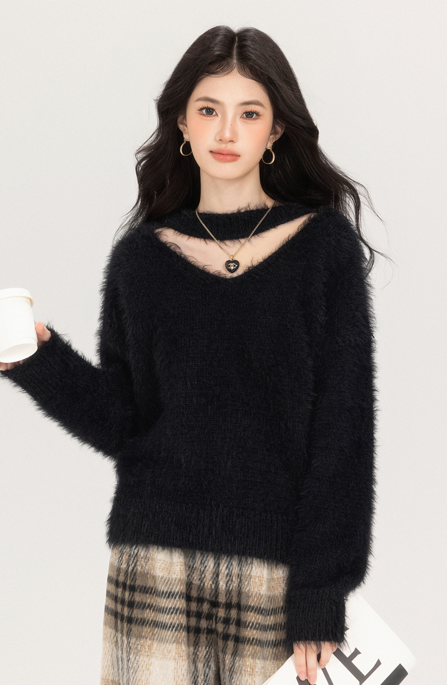 Black fake fur sweater with scarf